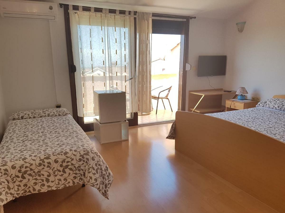 Rooms Siesta Poreč Eksteriør bilde