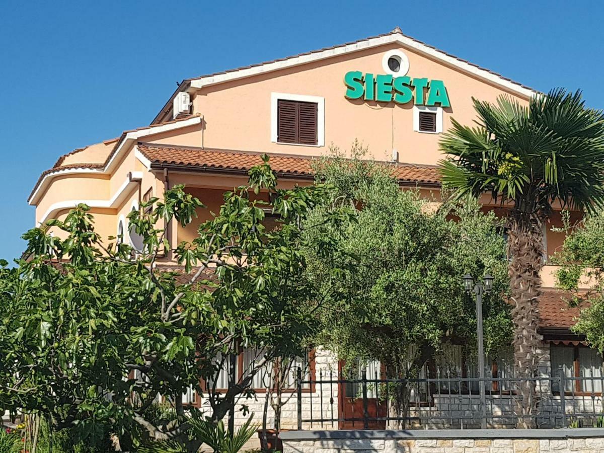 Rooms Siesta Poreč Eksteriør bilde