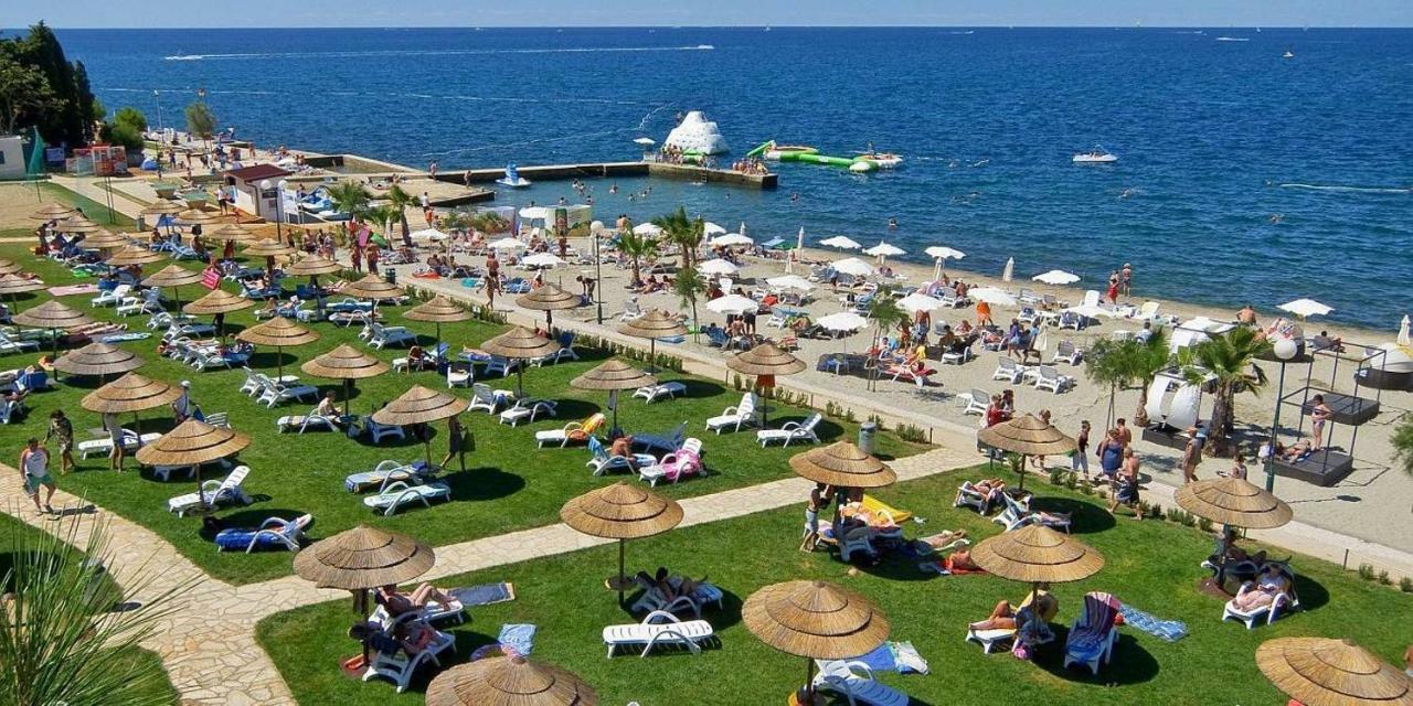 Rooms Siesta Poreč Eksteriør bilde
