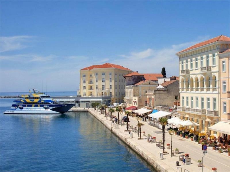 Rooms Siesta Poreč Eksteriør bilde